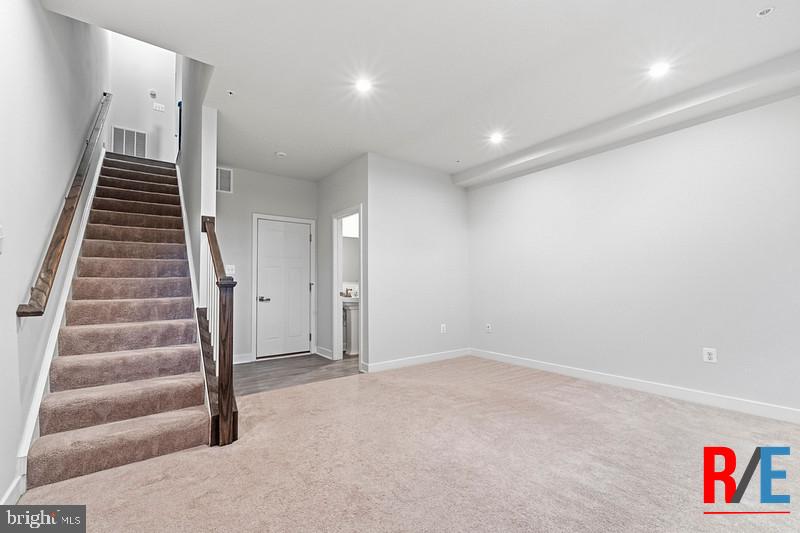 5316 Witch Hazel Ln Property Photo 3