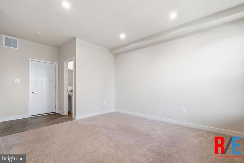 5316 Witch Hazel Ln Property Photo 4