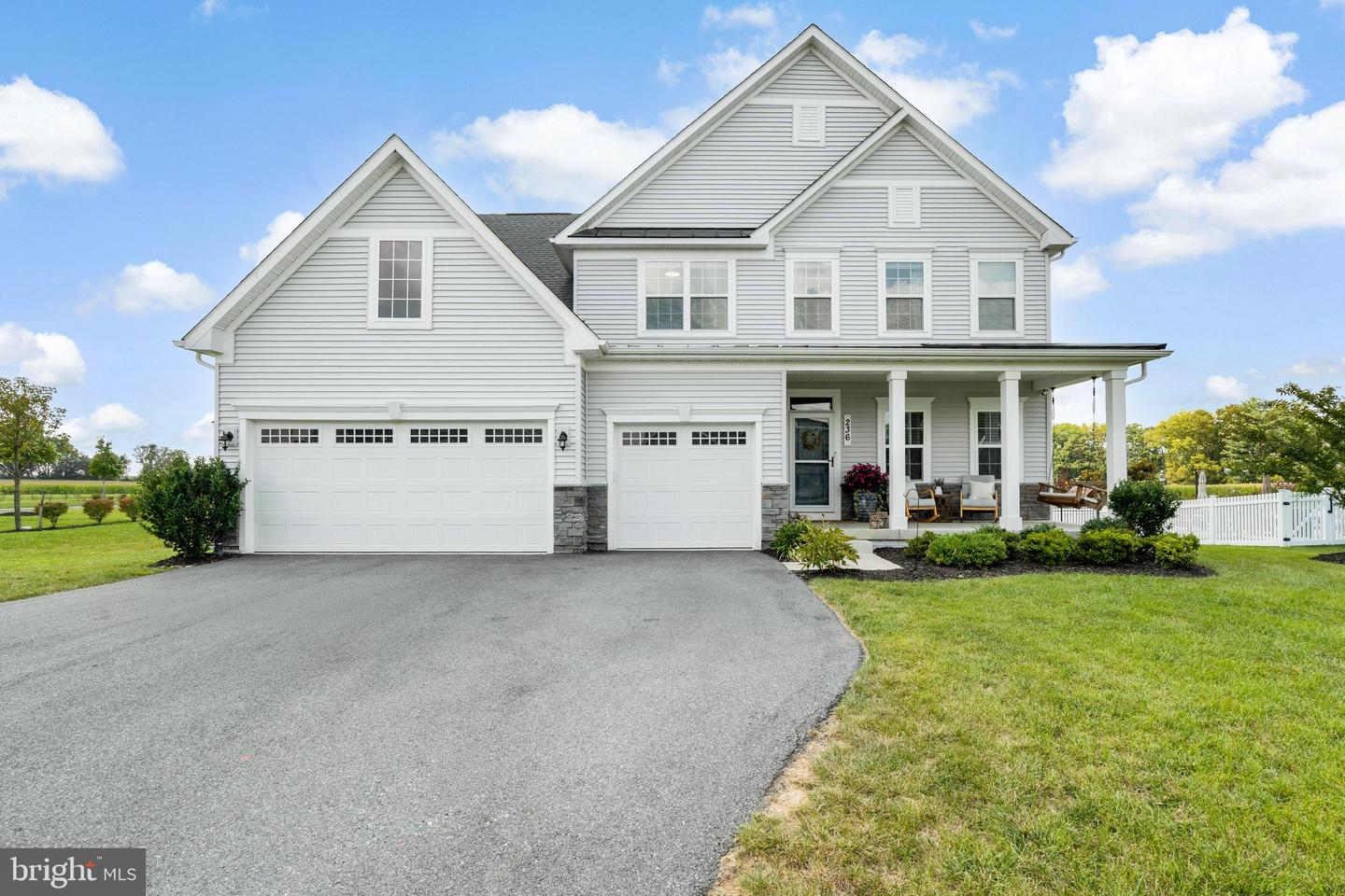 236 VISTA GLEN RD