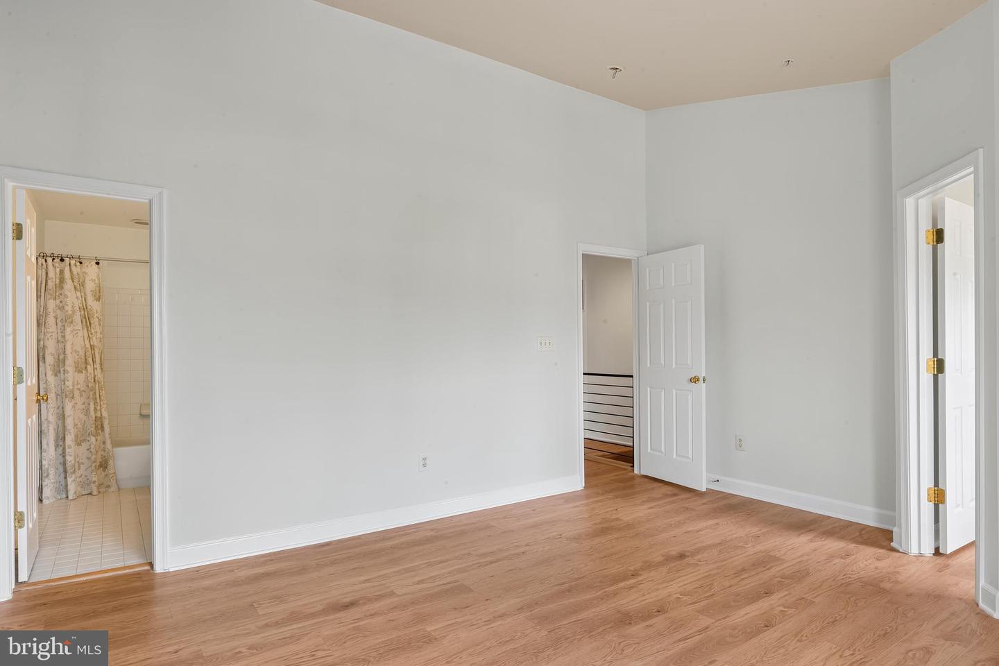 1013 Collindale Ave Property Photo 33