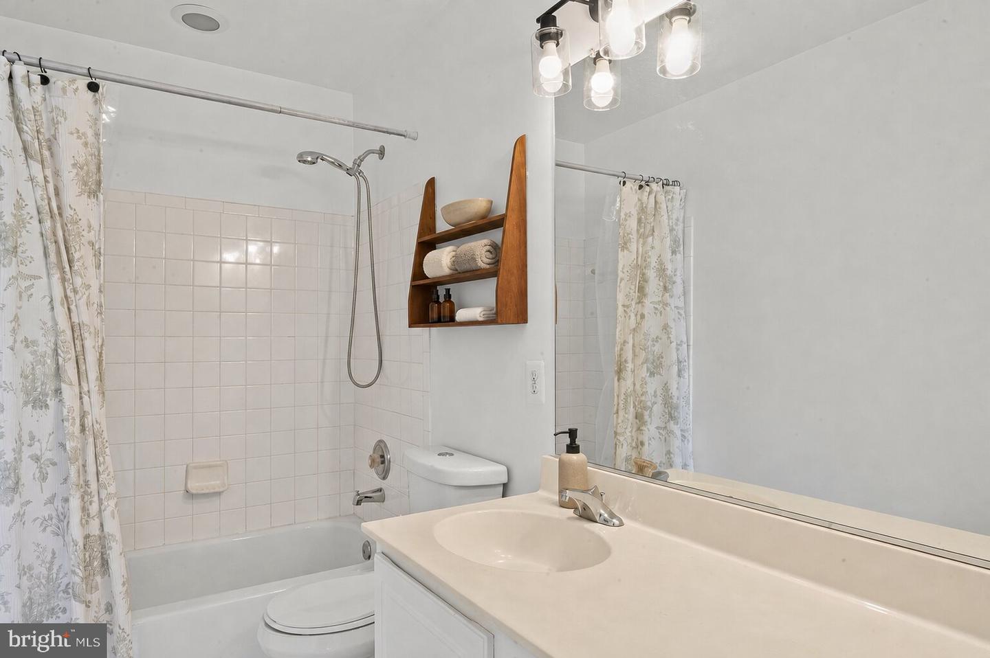 1013 Collindale Ave Property Photo 36