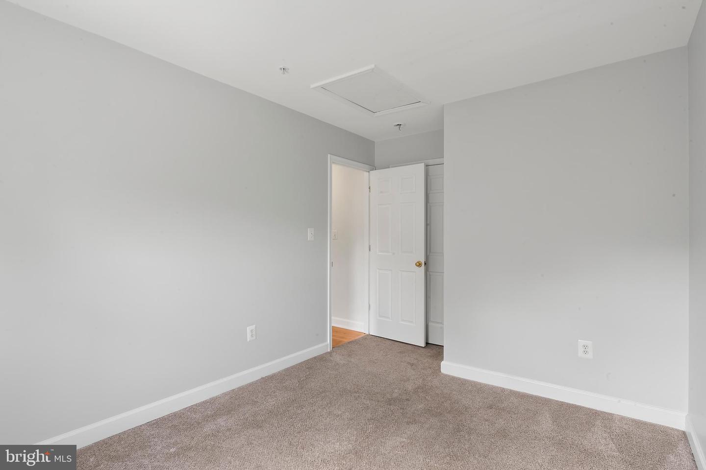 1013 Collindale Ave Property Photo 43