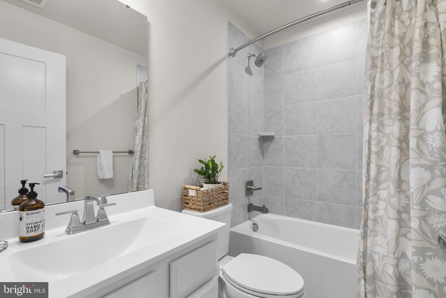 7095 Kokanee Way Property Photo 13
