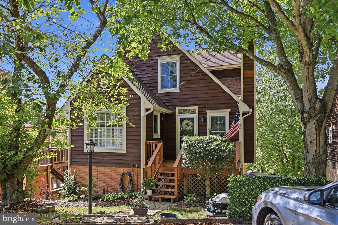 6582 HEMLOCK POINT RD Property Photo 1