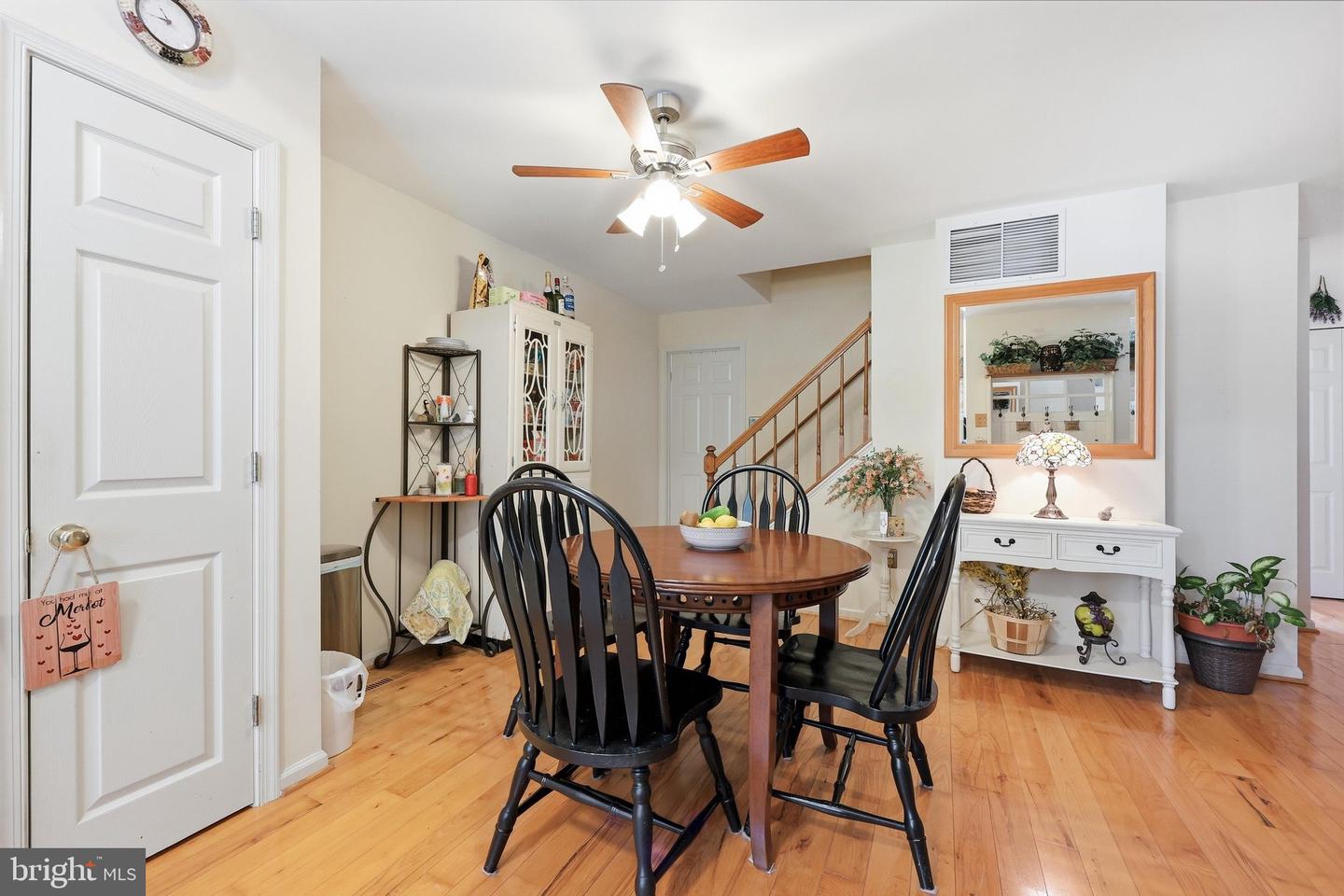 6582 Hemlock Point Rd Property Photo 11
