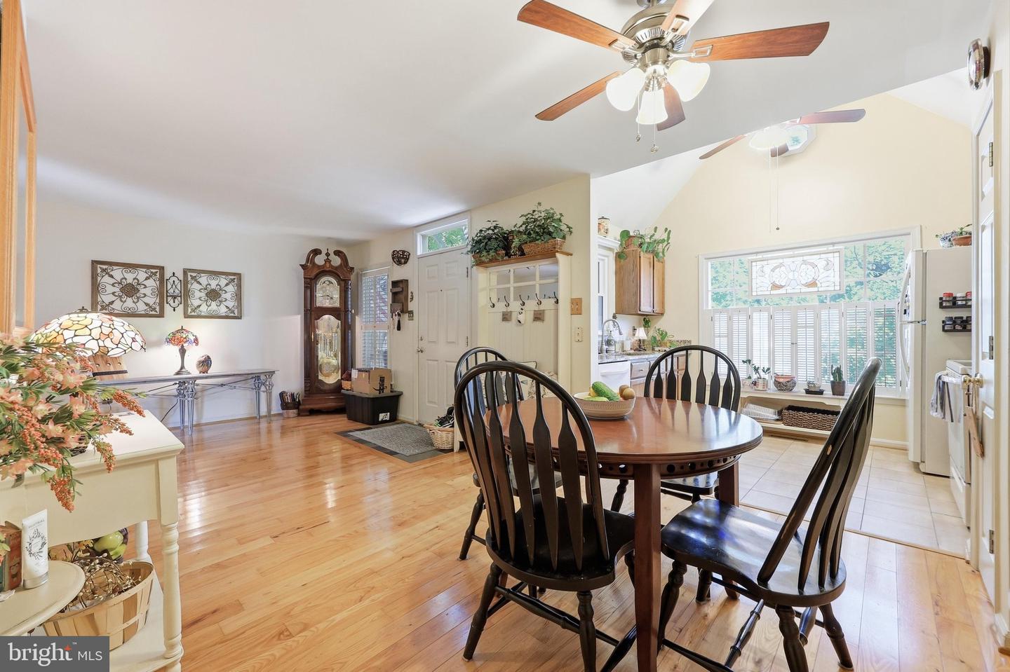 6582 Hemlock Point Rd Property Photo 12