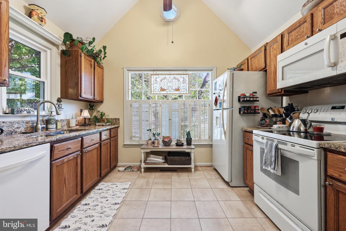 6582 Hemlock Point Rd Property Photo 13