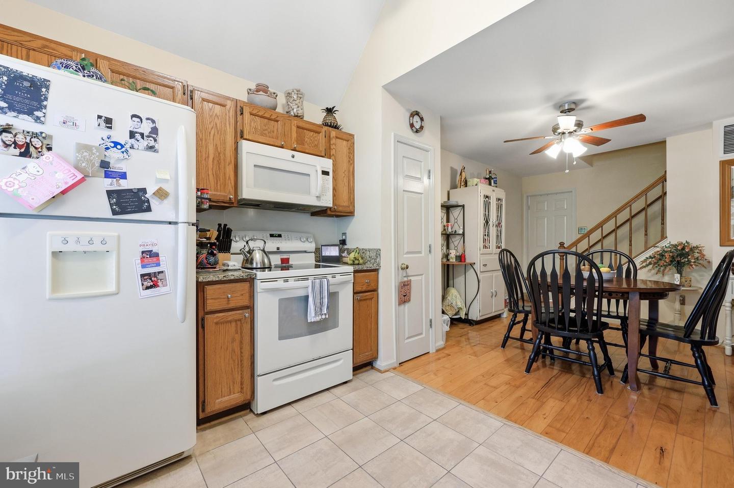 6582 Hemlock Point Rd Property Photo 16