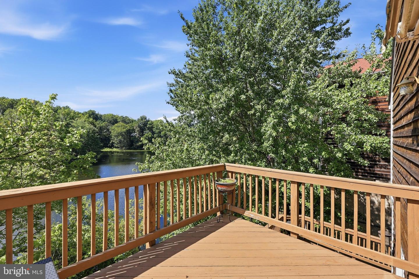 6582 Hemlock Point Rd Property Photo 23