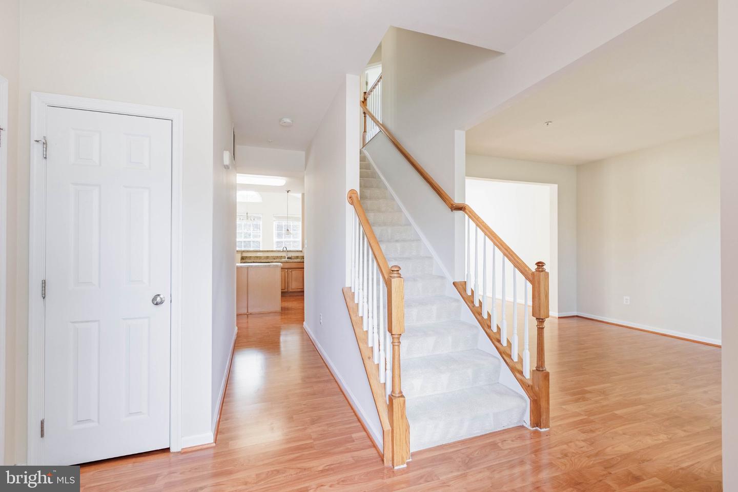122 Sunlight Ct Property Photo 3