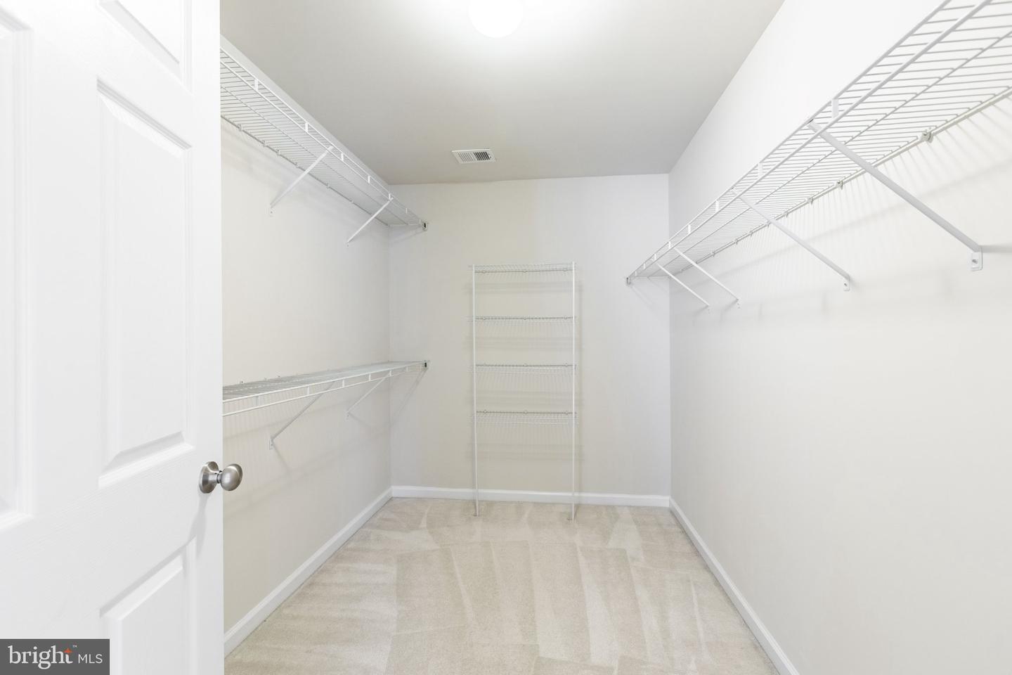 122 Sunlight Ct Property Photo 30