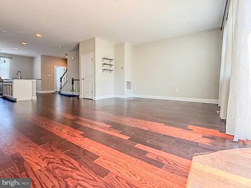 6507 Britannic Pl Property Photo 10