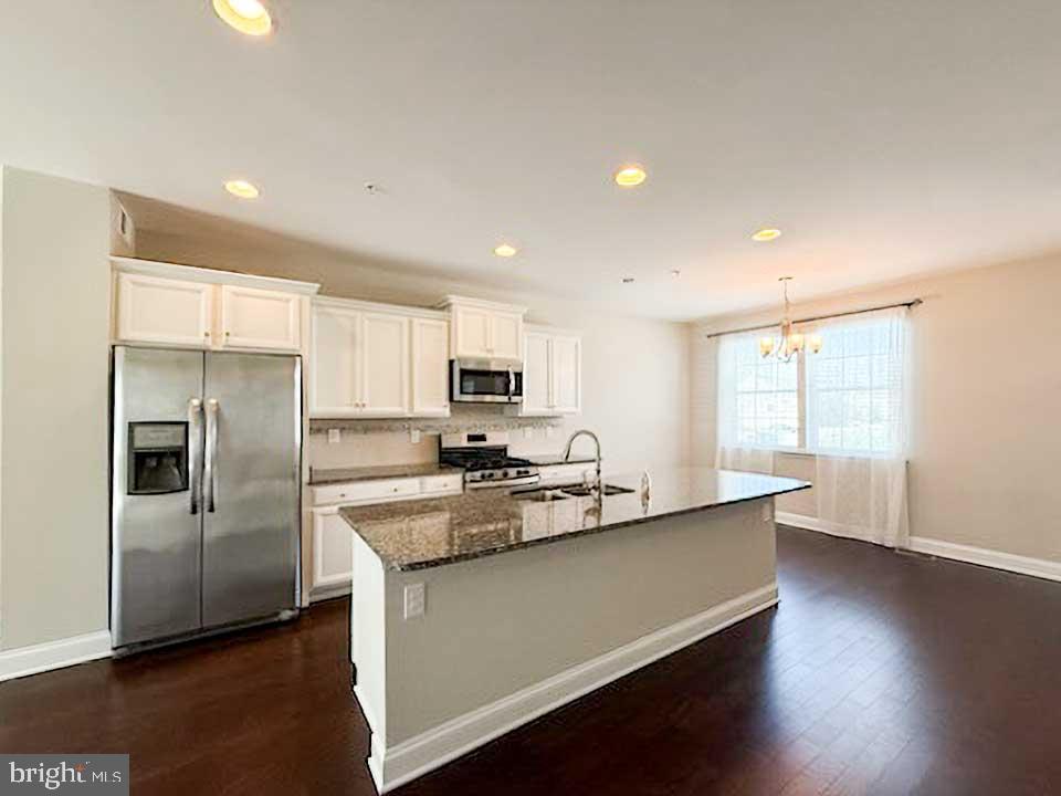 6507 Britannic Pl Property Photo 12