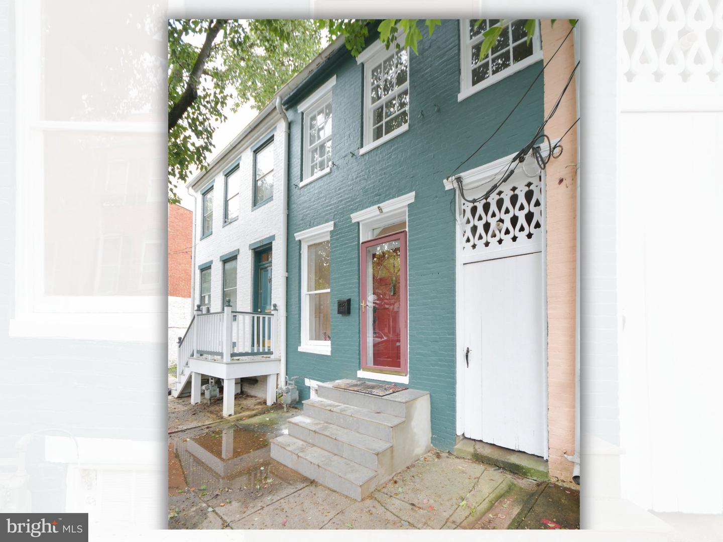 120 5TH ST W Property Photo 1