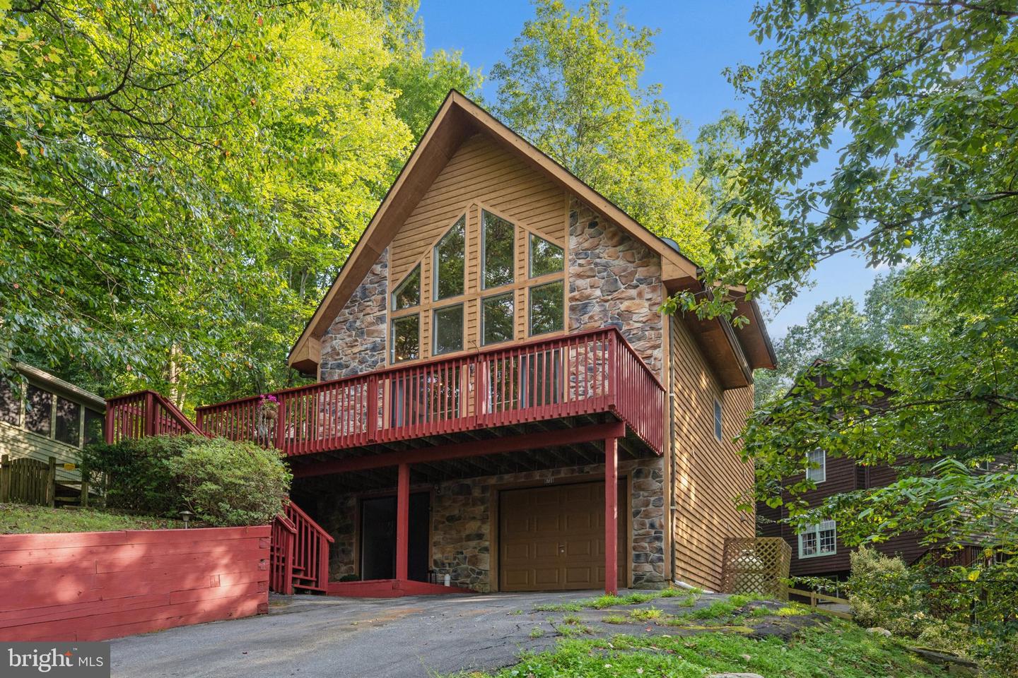 6739 W Lakeridge Rd Property Photo 1