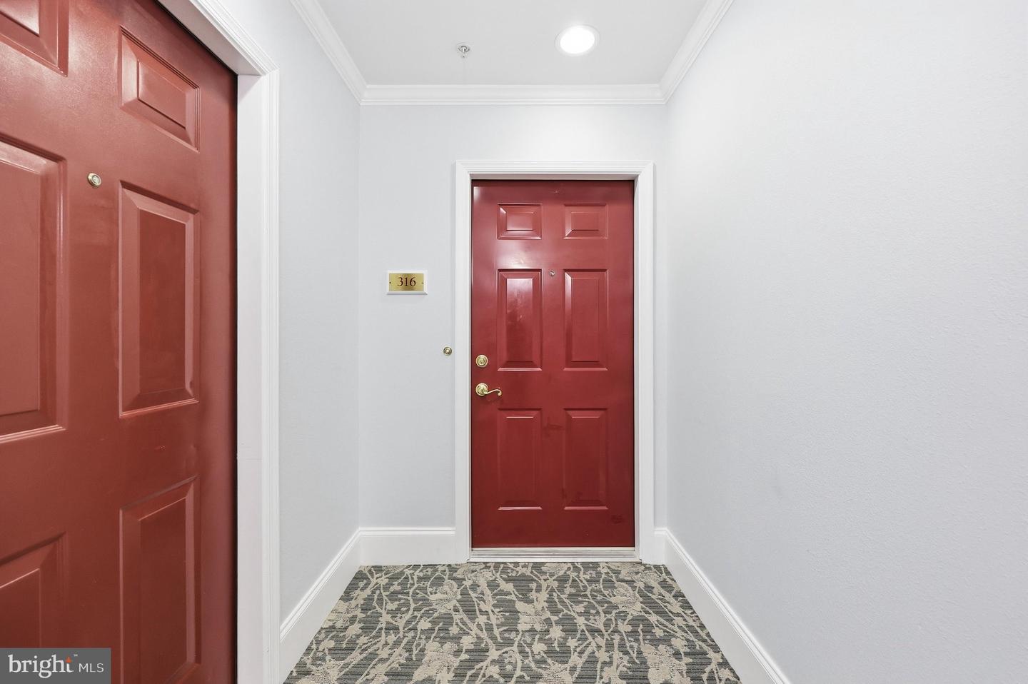 2500 Waterside Dr #316 Property Photo 5