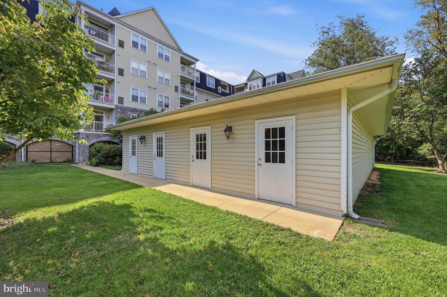 2500 Waterside Dr #316 Property Photo 43