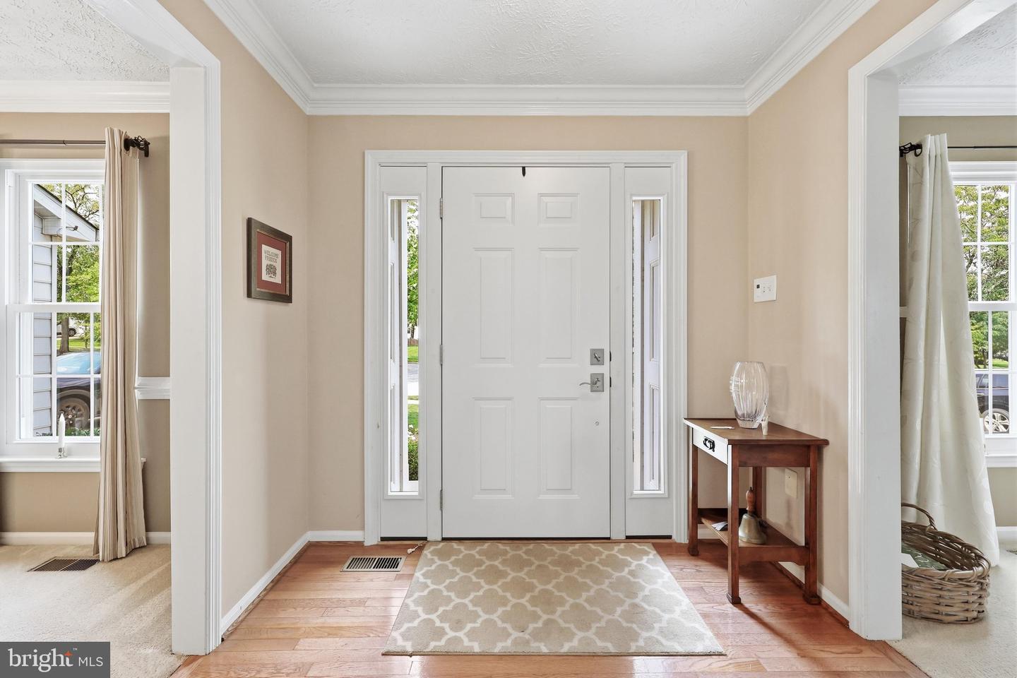 6913 Sovereign Pl Property Photo 4