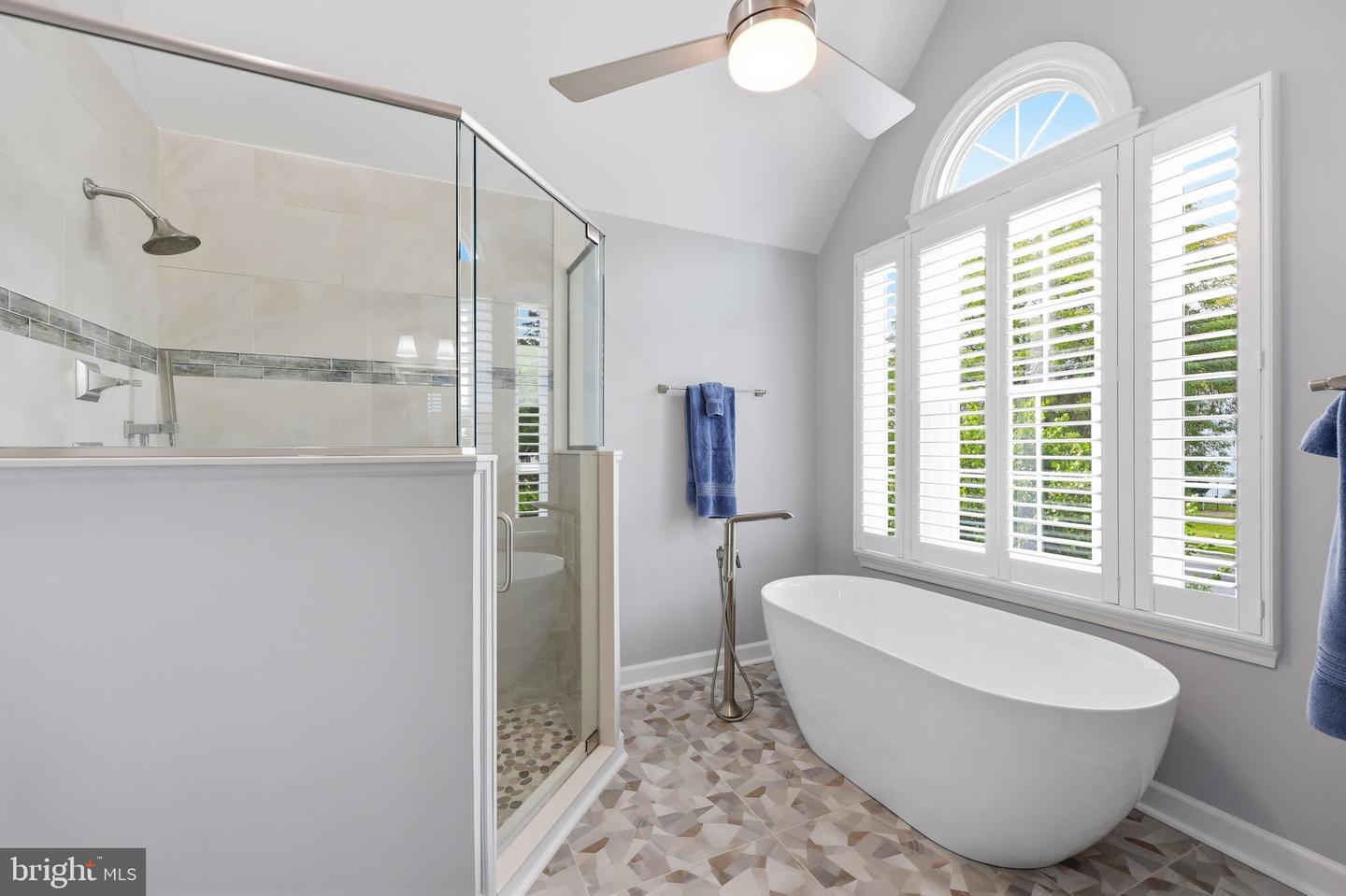 6913 Sovereign Pl Property Photo 39