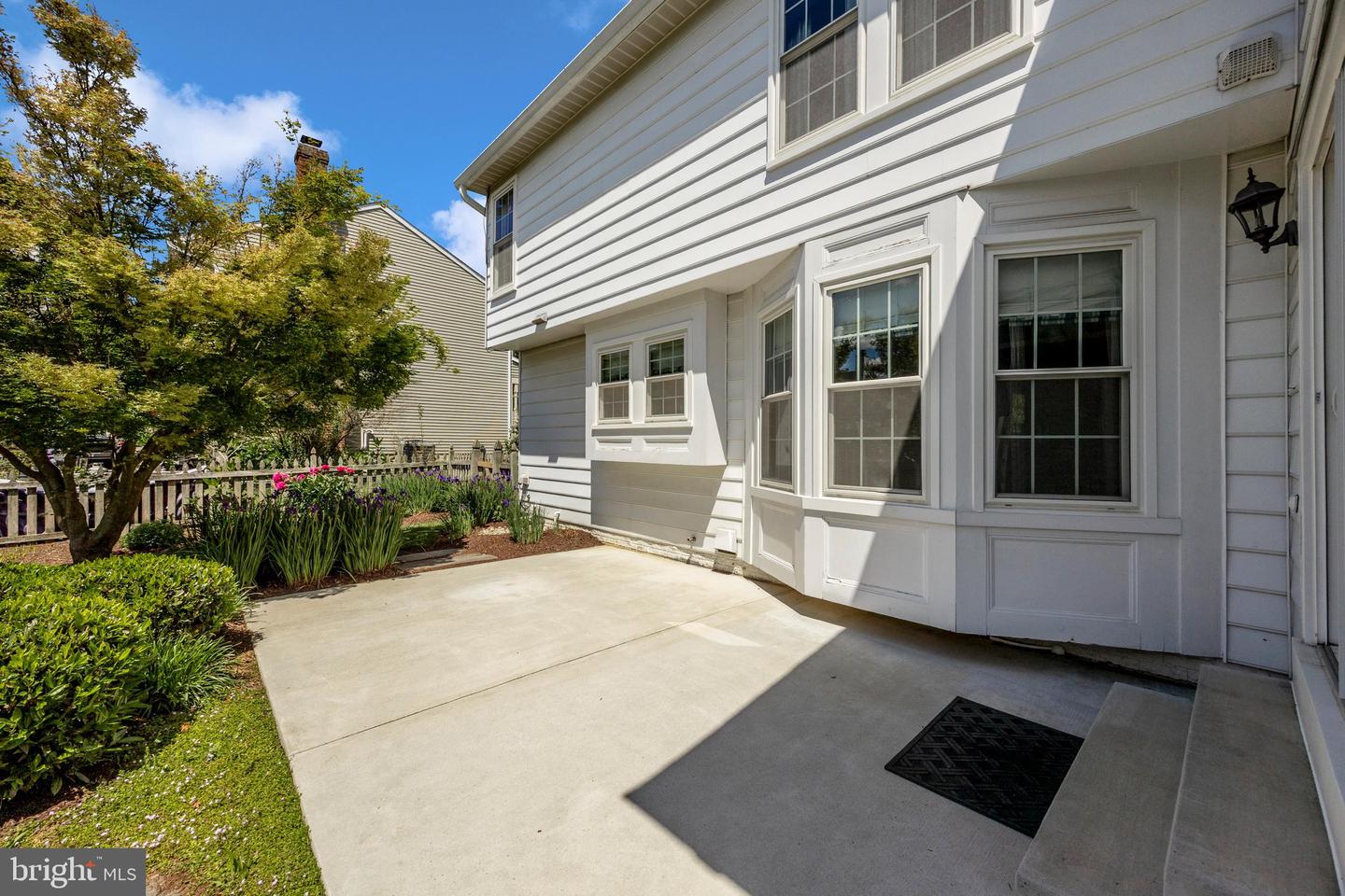 6913 Sovereign Pl Property Photo 50