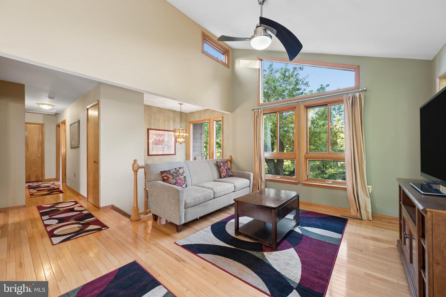 10206 Ladoga Pl Property Photo 8