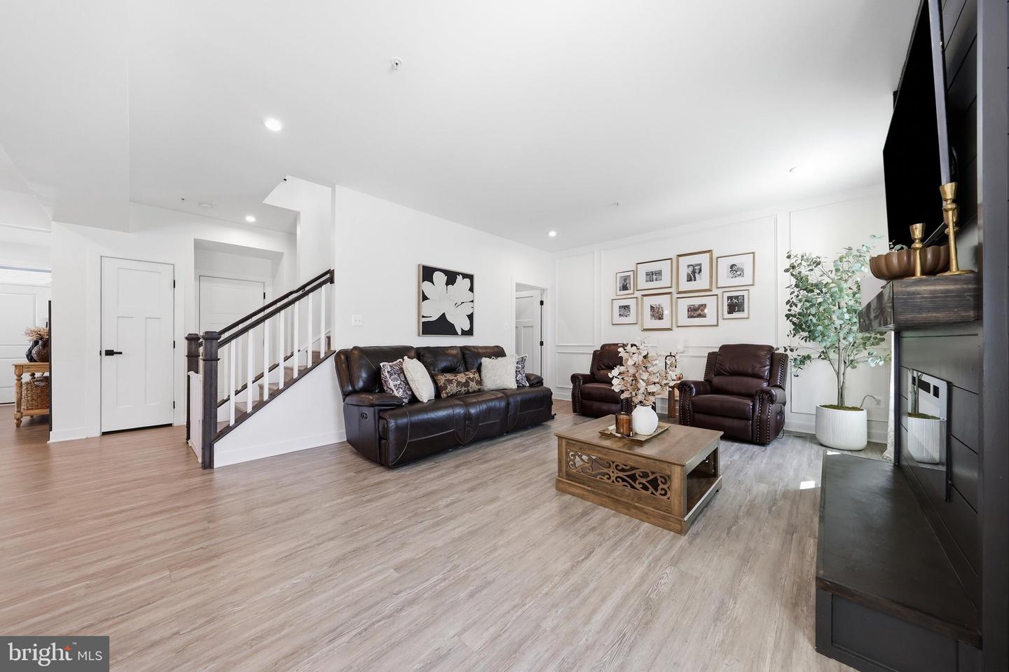 5325 Striped Maple St Property Photo 13