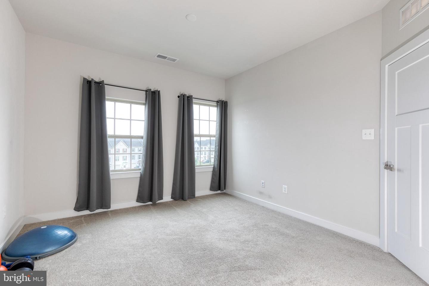 10141 Fauberg St Property Photo 30