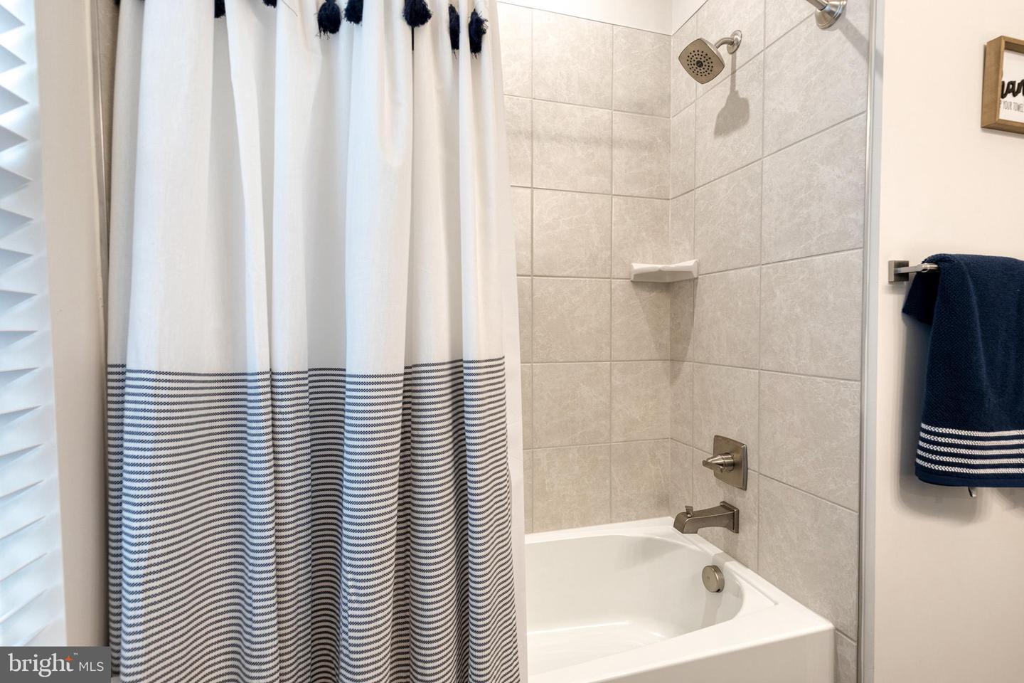 10141 Fauberg St Property Photo 32