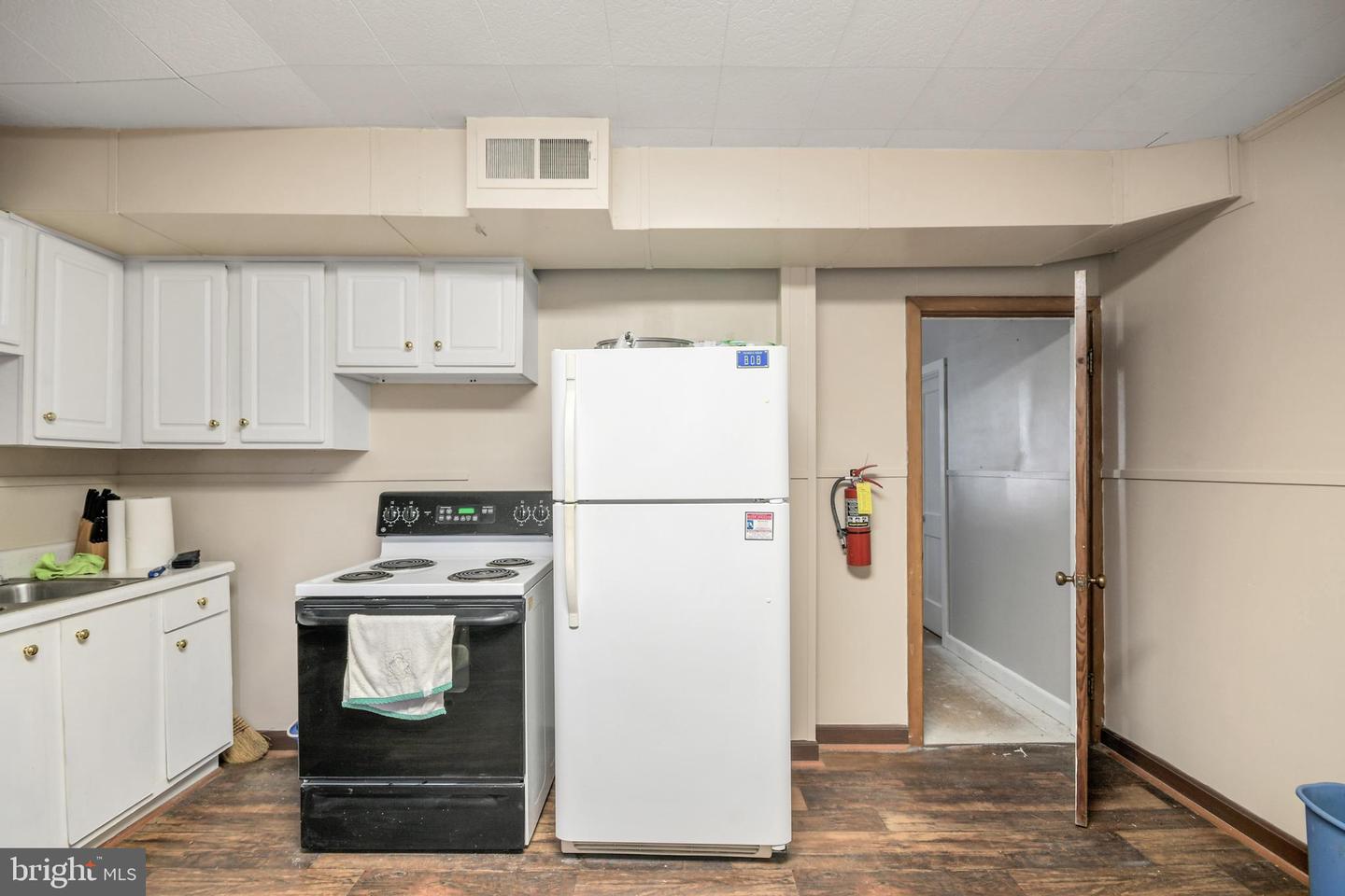 9624 Liberty Rd Property Photo 30
