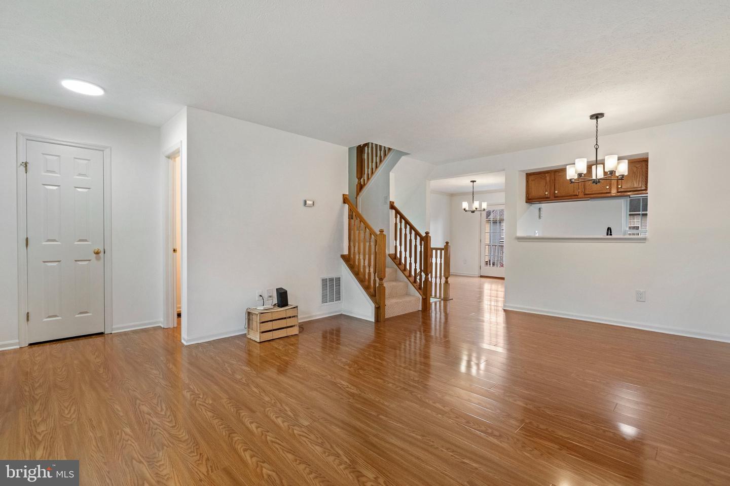 510 Hollyberry Way Property Photo 6