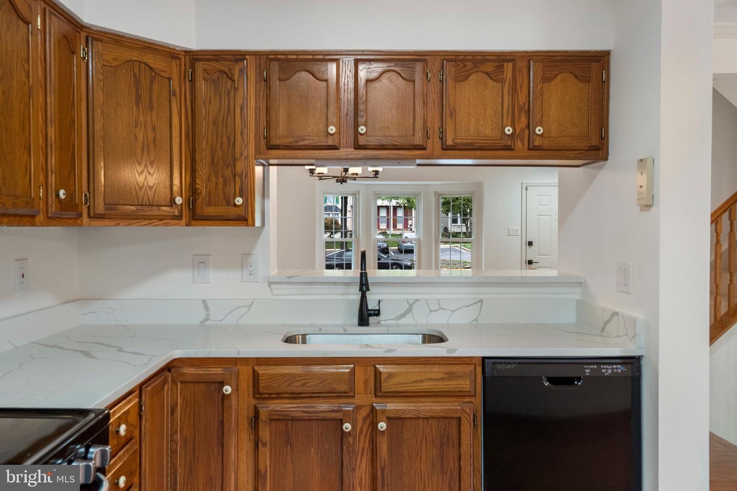 510 Hollyberry Way Property Photo 10