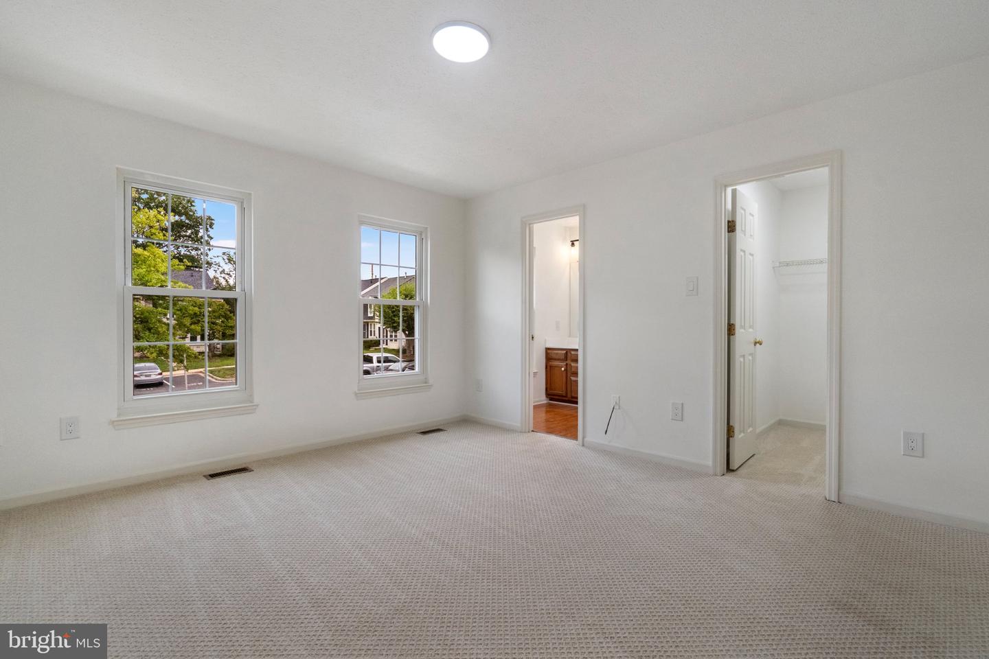 510 Hollyberry Way Property Photo 21