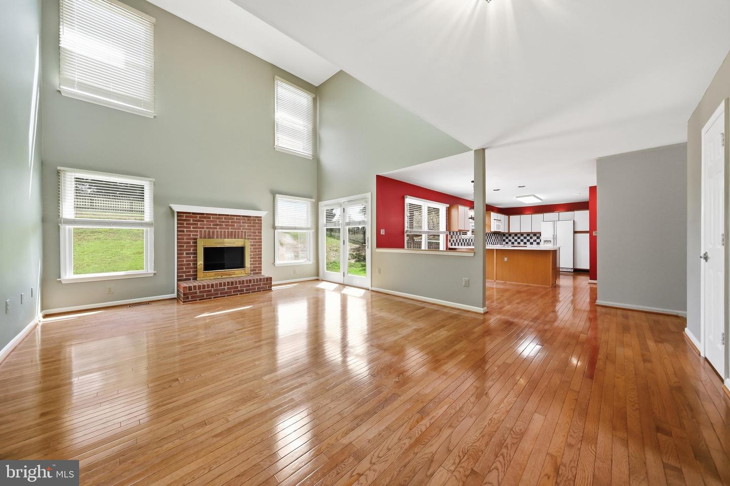 6101 Fieldcrest Dr Property Photo 17