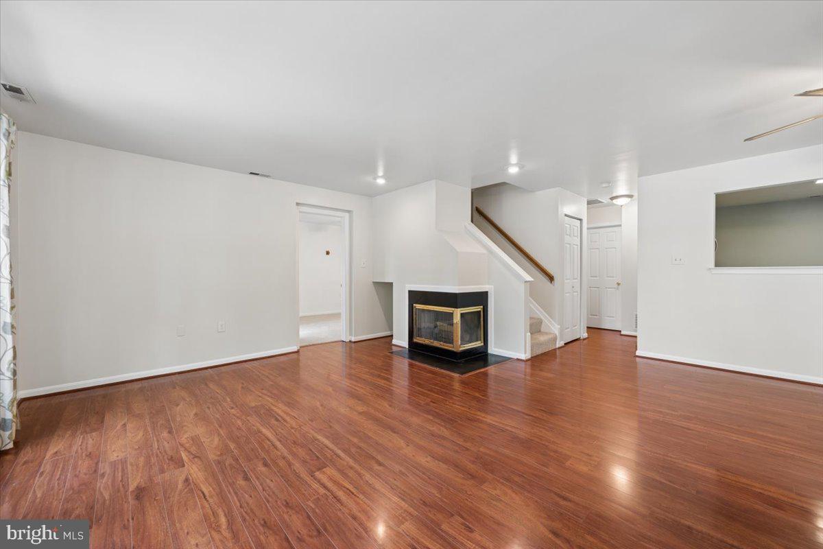 2611 Warren Way #4 1 Property Photo 7