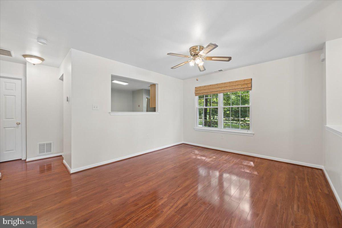 2611 Warren Way #4 1 Property Photo 10