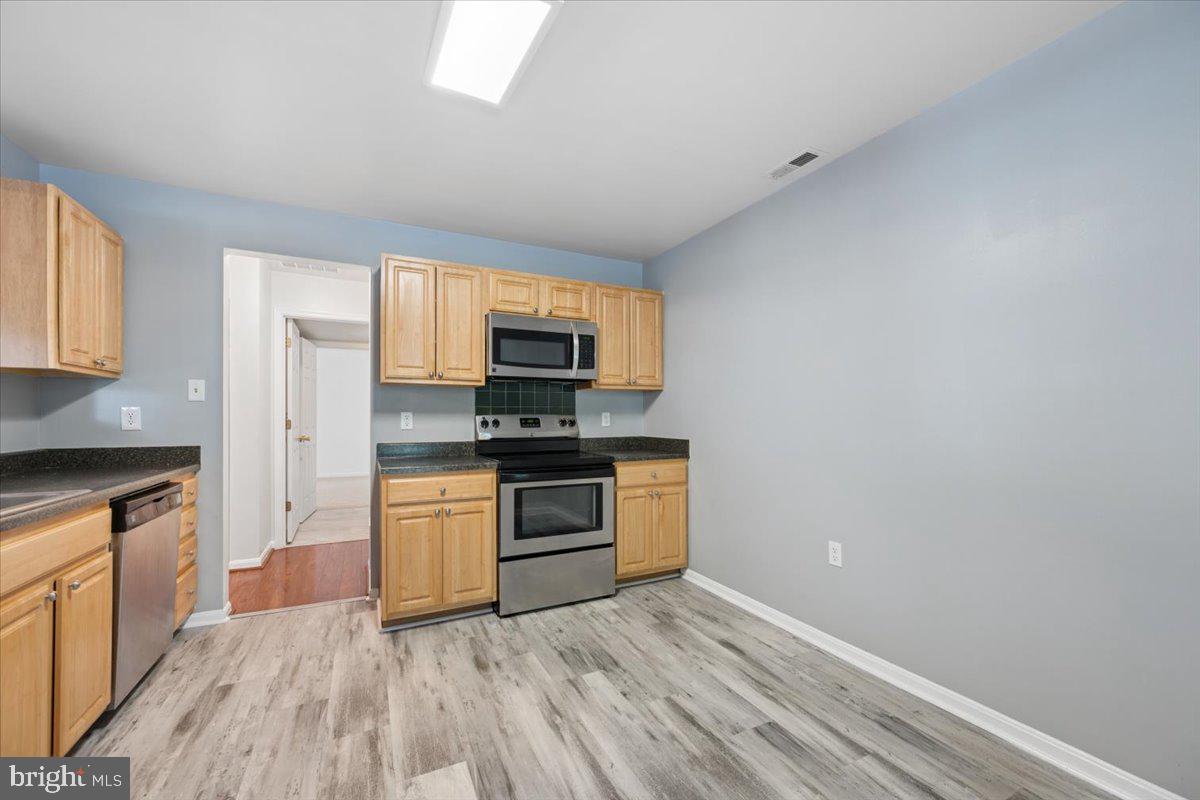 2611 Warren Way #4 1 Property Photo 19