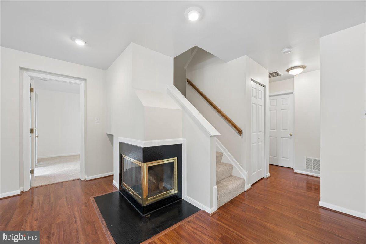 2611 Warren Way #4 1 Property Photo 29