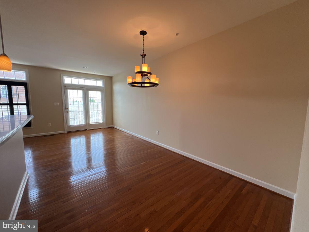 3922 Shawfield Ln Property Photo 10