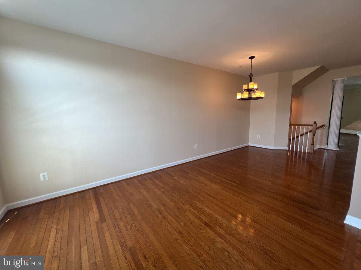 3922 Shawfield Ln Property Photo 11