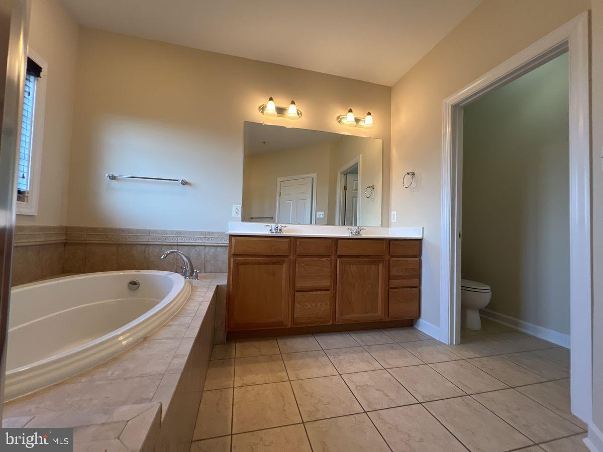 3922 Shawfield Ln Property Photo 17