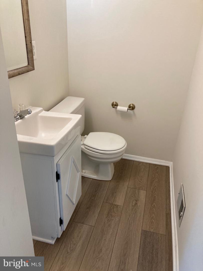 6632 Pebble Ct Property Photo 8