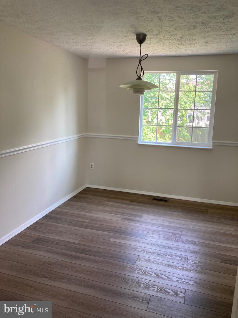 6632 Pebble Ct Property Photo 9