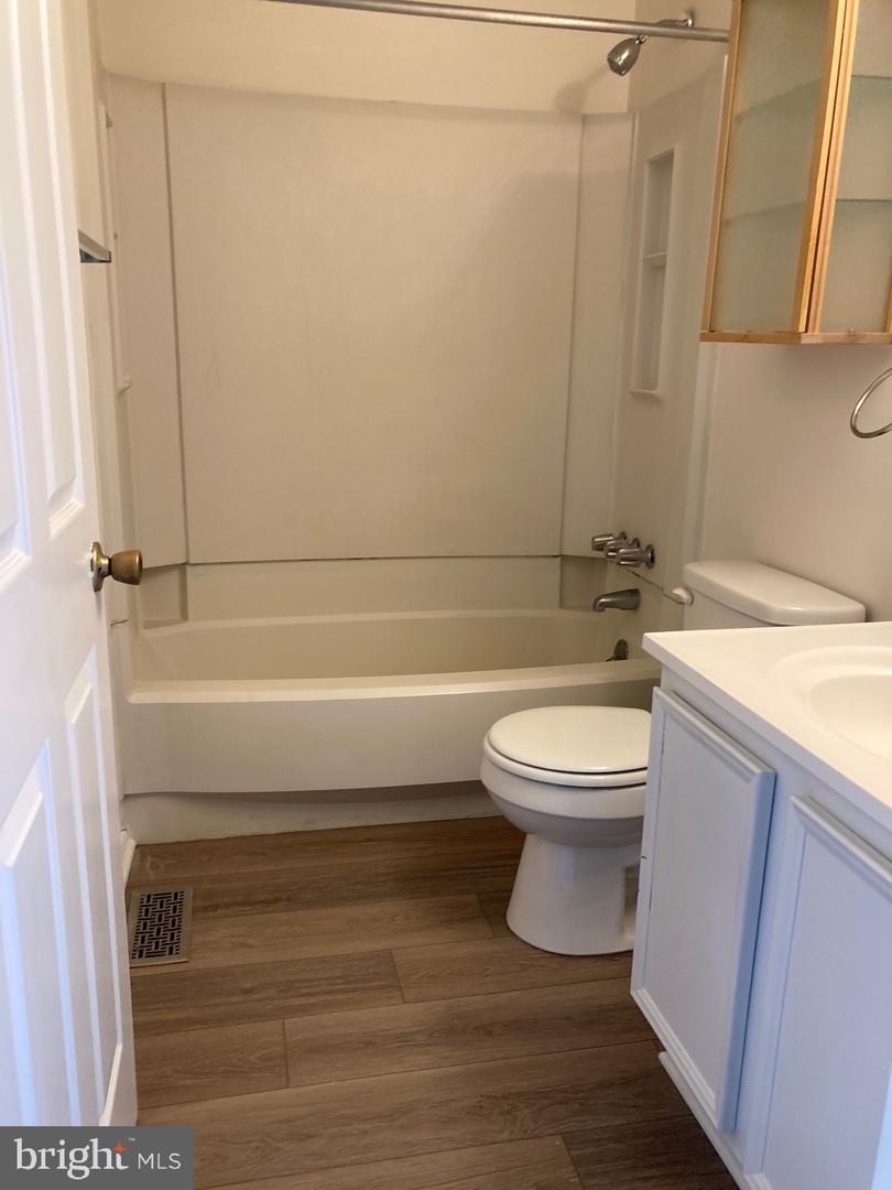 6632 Pebble Ct Property Photo 27