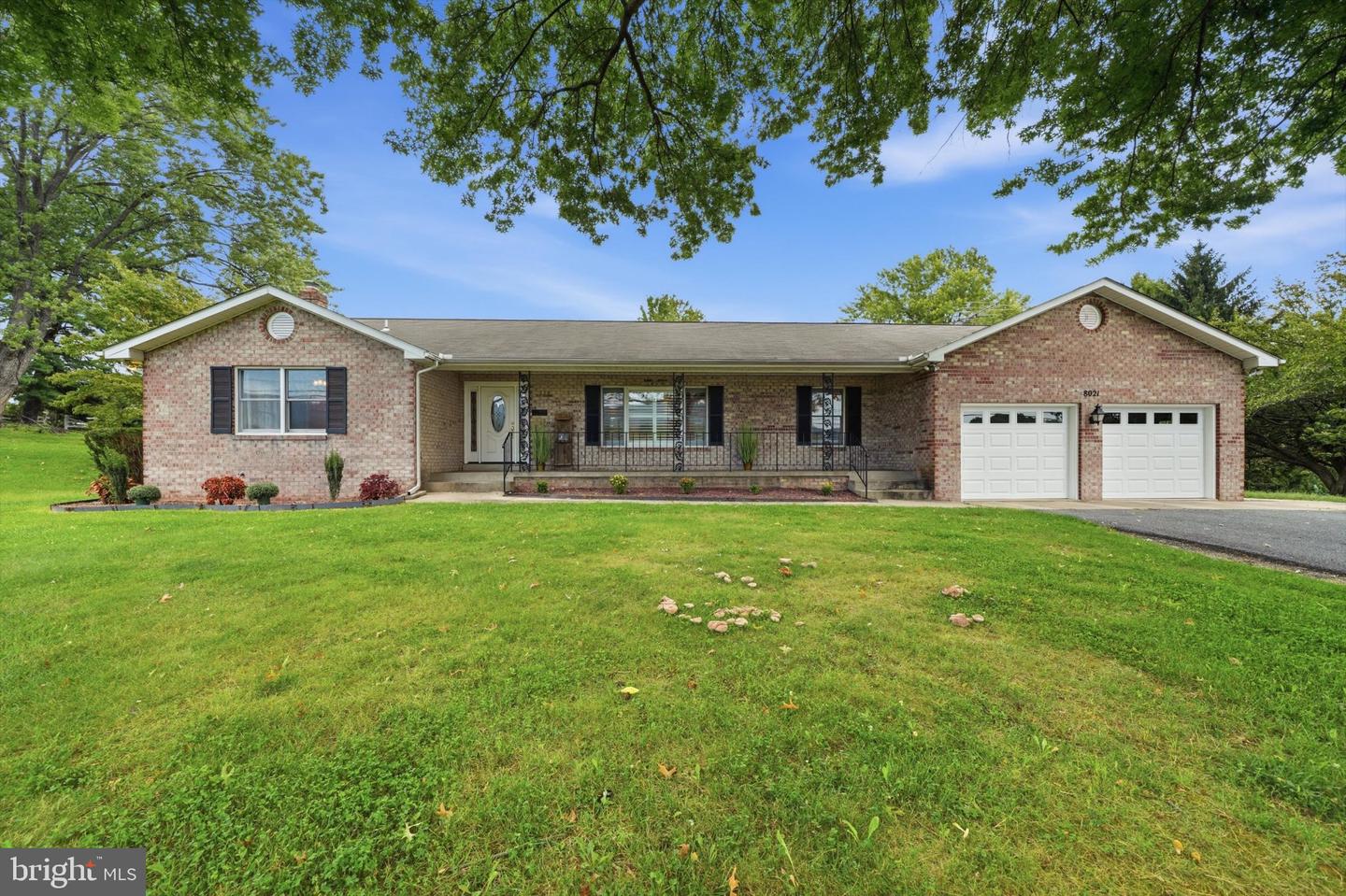 8021 Rocky Springs Rd Property Photo 1