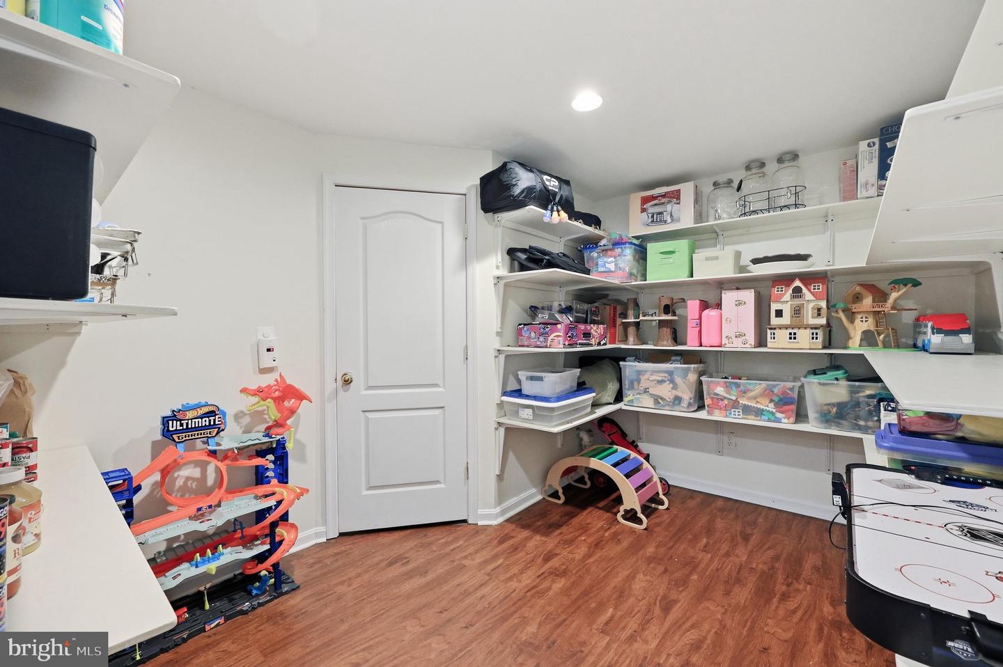 92 Pleasonton Ct Property Photo 40