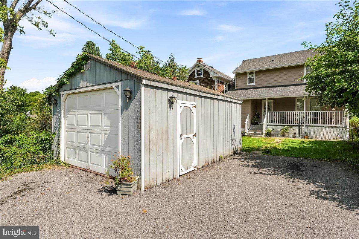 614 Brunswick St Property Photo 31