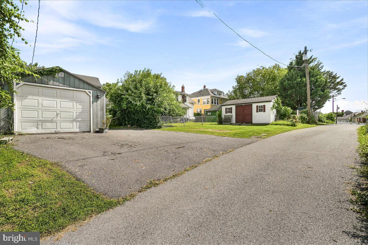614 Brunswick St Property Photo 32