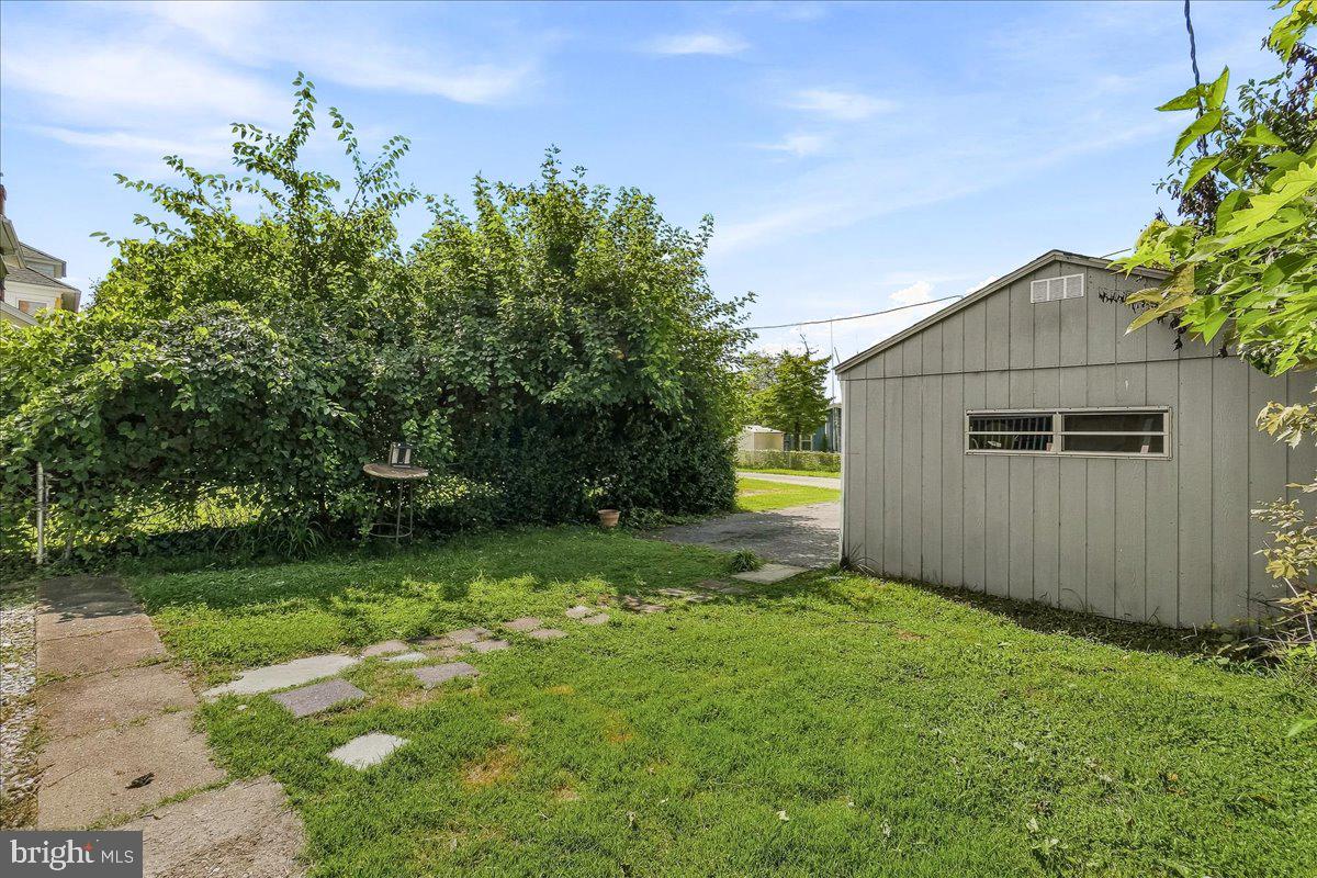 614 Brunswick St Property Photo 35