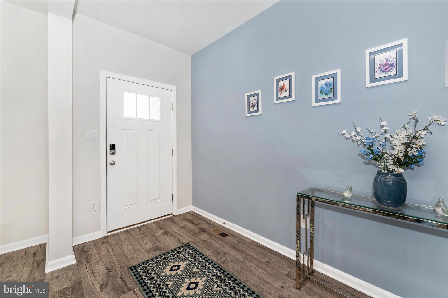 5774 Guilford Garden Ter Property Photo 8