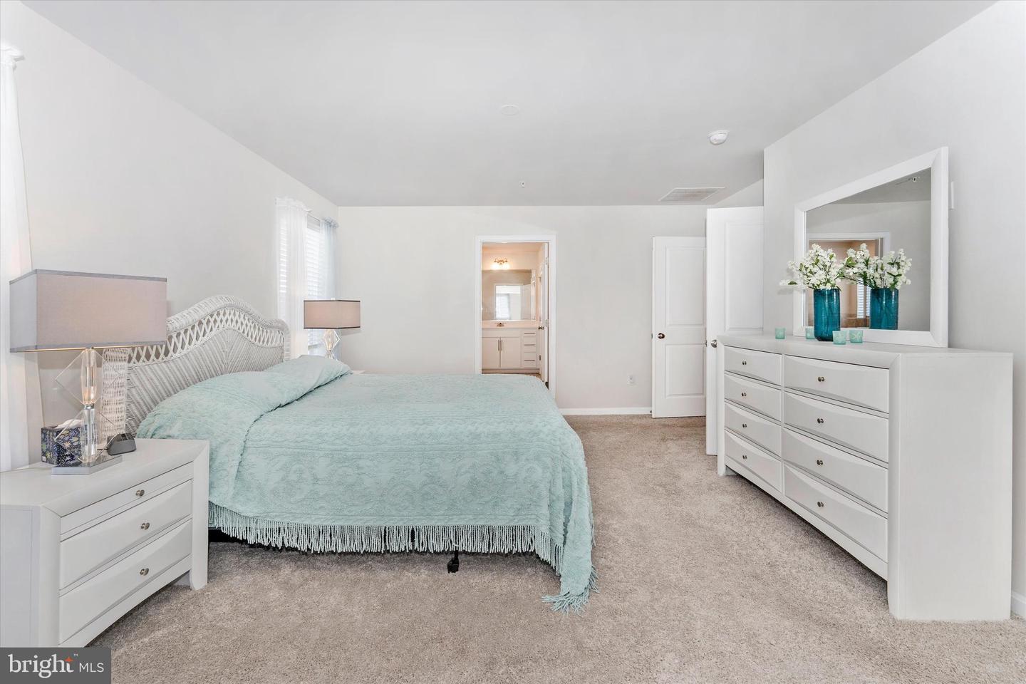 5774 Guilford Garden Ter Property Photo 32